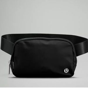 🖤🖤Everywhere belt bag🖤🖤